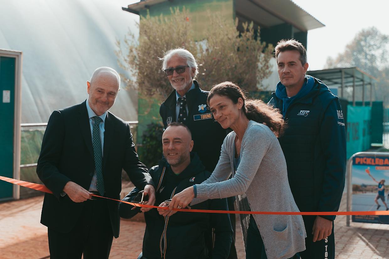 Il presidente della FITP Angelo Binaghi nell'impianto del CUS Torino di corso Sicilia: «Non pensavo che esistesse qualcosa del genere»