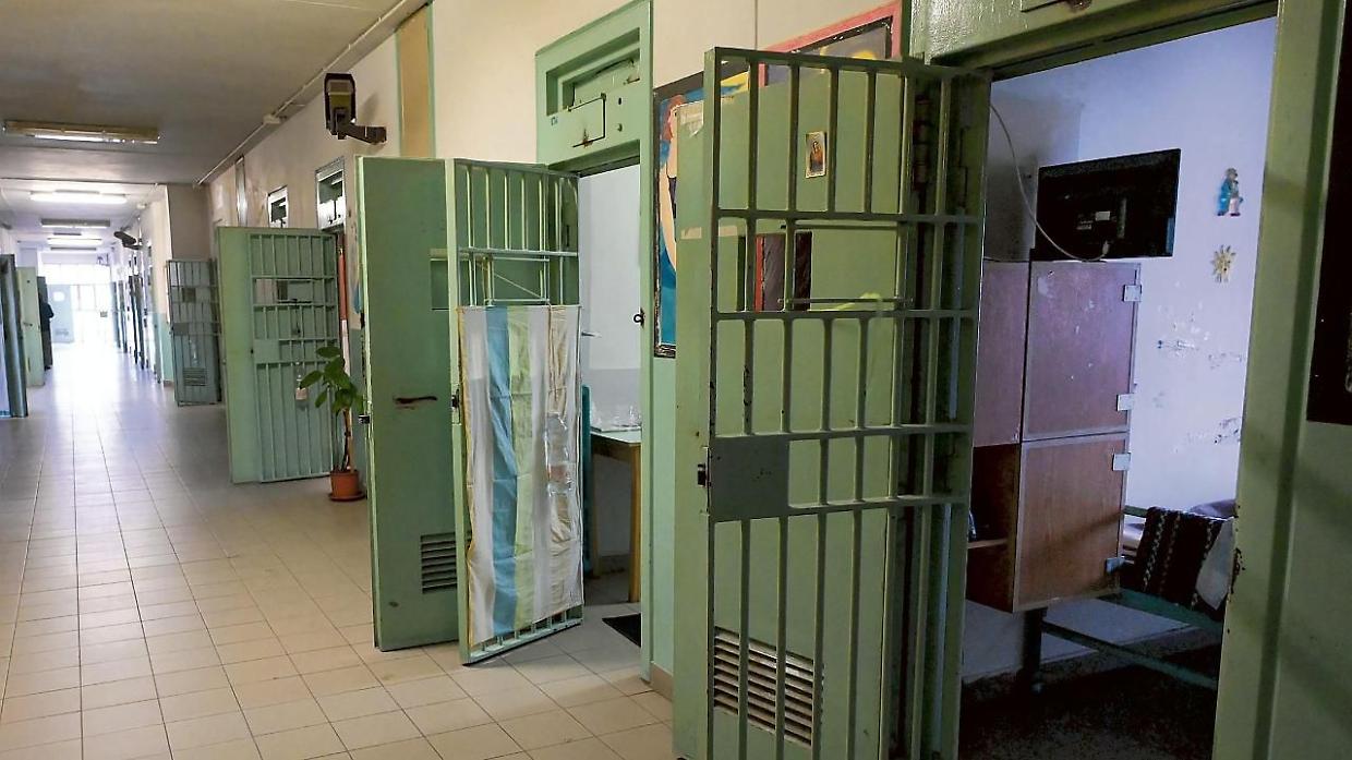 Quattro evasi dal carcere di Torino in venti giorni: due ancora in fuga