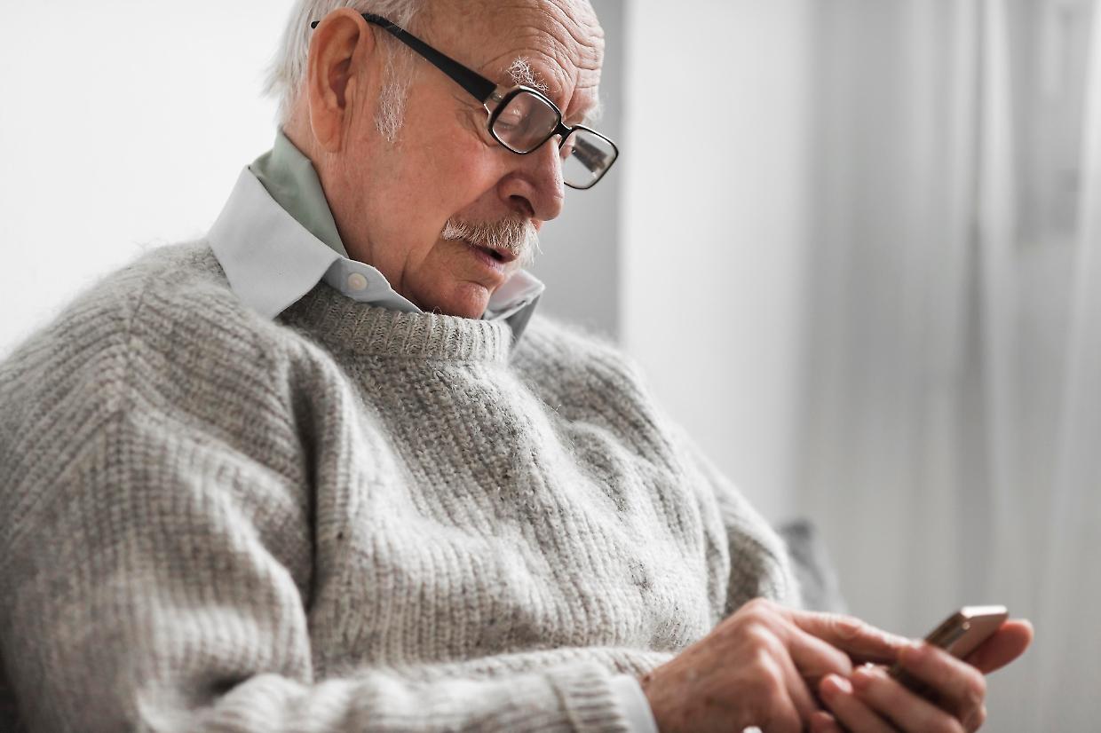 Torino lancia la campagna anti-truffe agli anziani: “Lo sai che… La truffa si camuffa!”