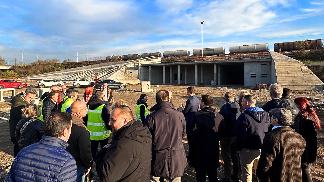 In treno dal San Luigi (e dalle Gru) a Porta Susa? Dal 2027, con 10 anni di ritardo 