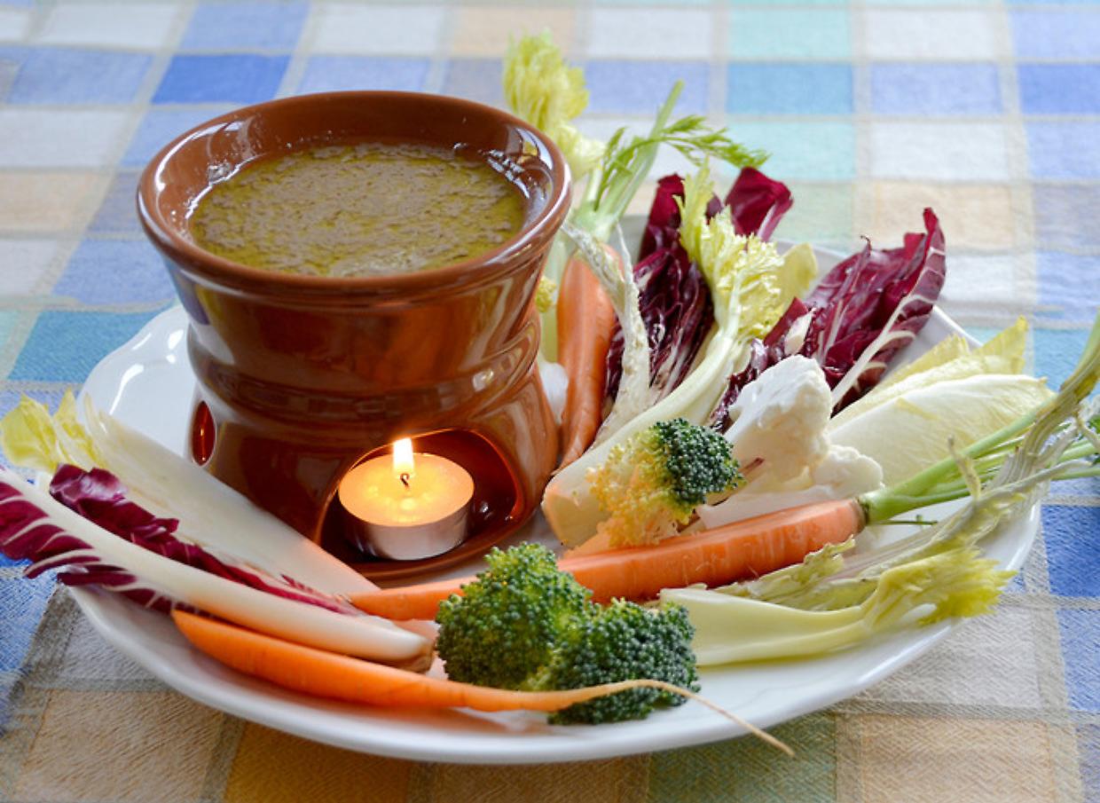 Bagna Cauda: il segreto piemontese che scalda il cuore e la tavola