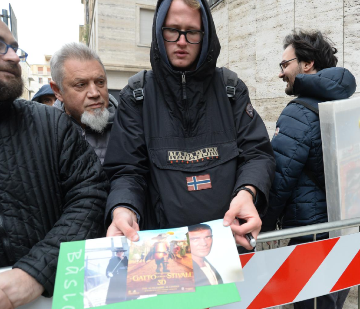 Il Regio "preso d'assalto": cosa sta succedendo?