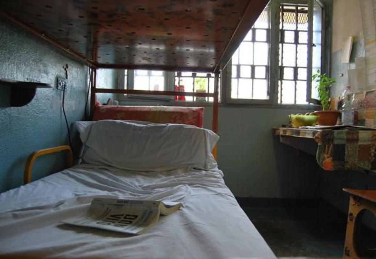 Tre gli evasi in fuga dal carcere. Le galere torinesi allo sfascio