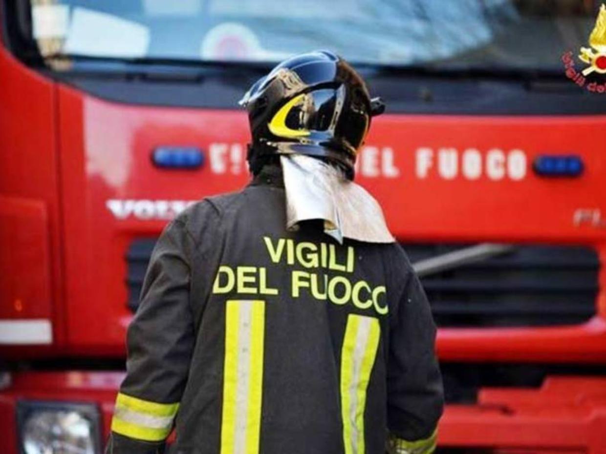 Incidente lungo la provinciale 590, coinvolti due furgoni