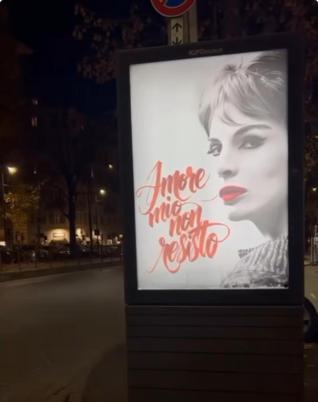 A Torino un manifesto dedicato a Ornella Vanoni