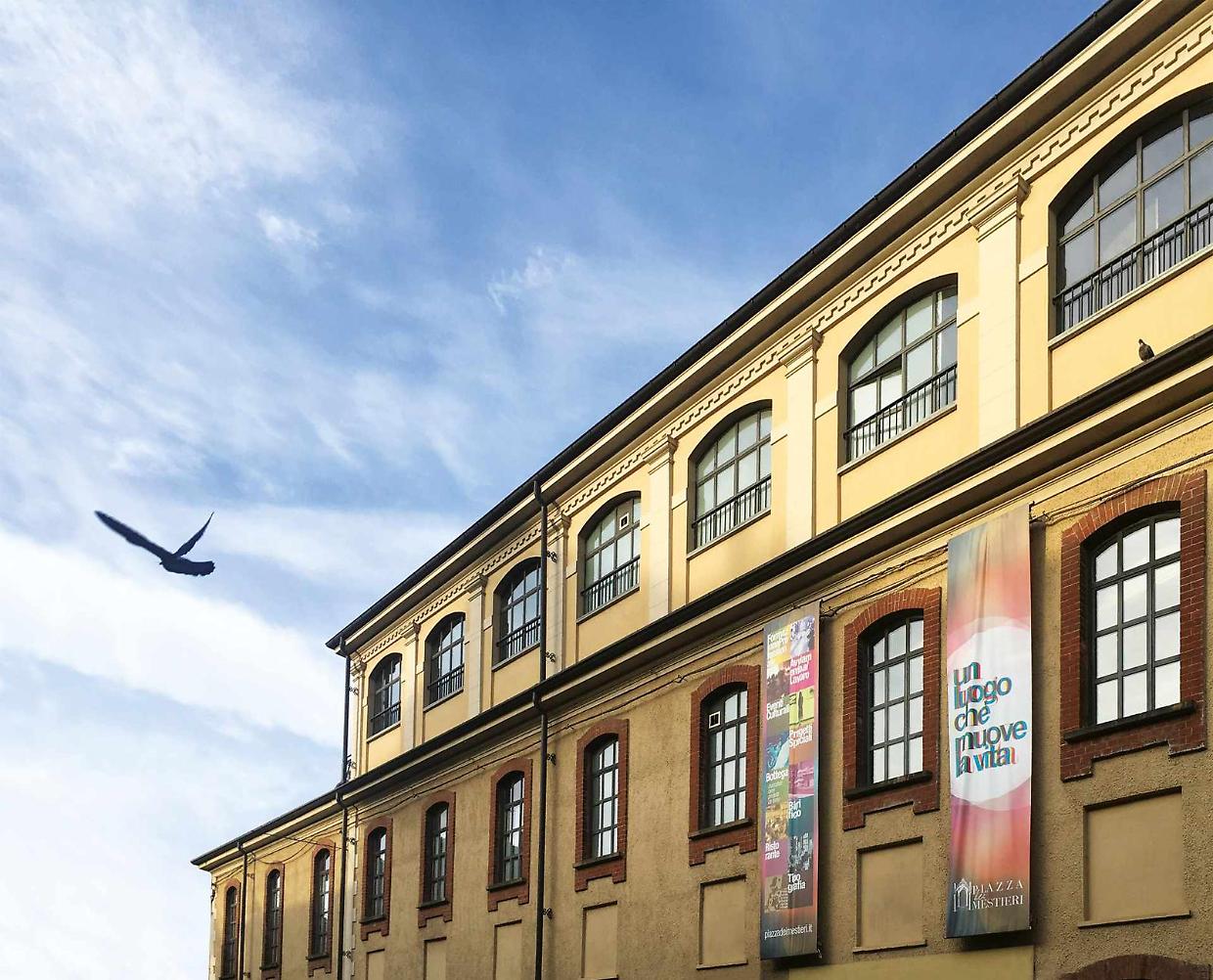 Ancora una pistola a scuola: 15enne la mostra ai compagni durante l’intervallo