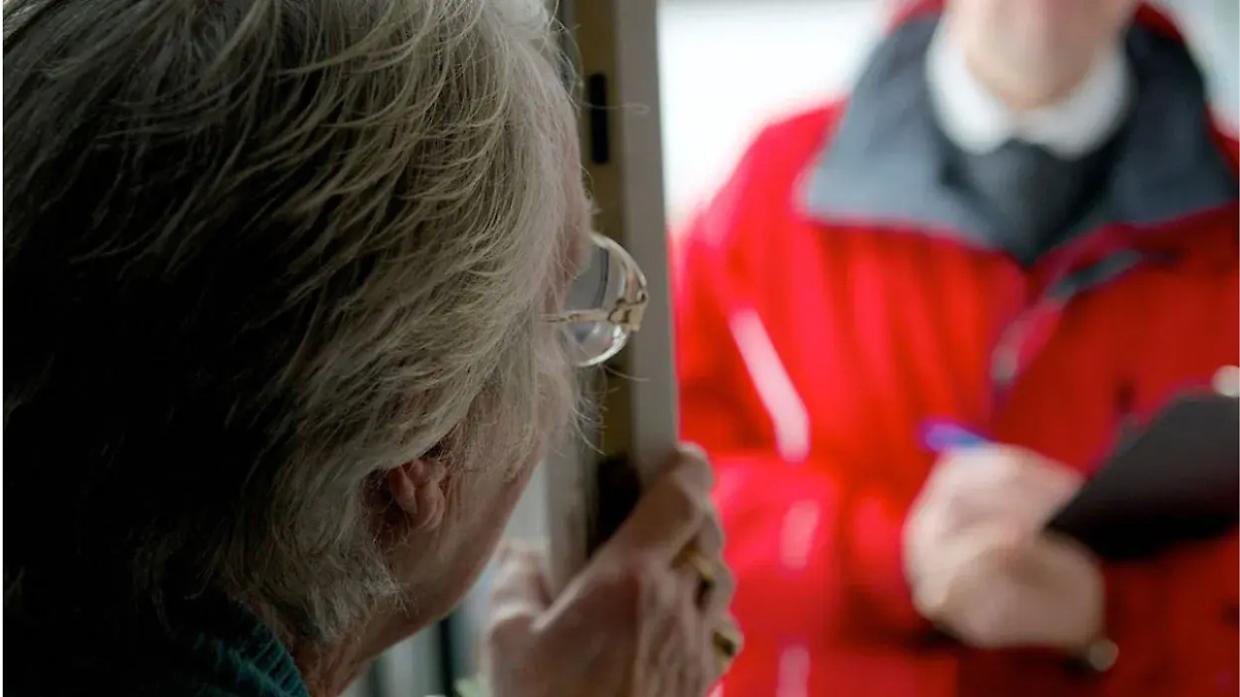 A Moncalieri un finto bancario truffa una donna di 76 anni 