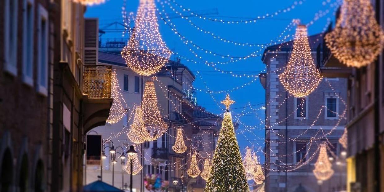 Natale a Trofarello, al via le celebrazioni: tra tradizione, luci e un Villaggio di Babbo Natale per tutta la città