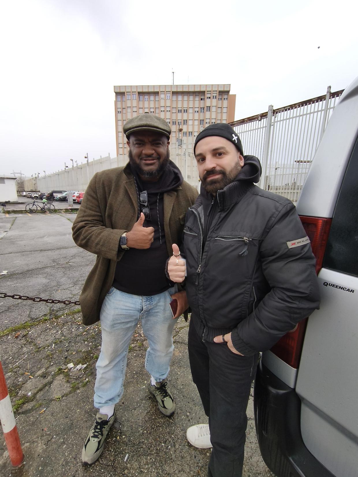 "Natale in musica" per gli agenti di polizia penitenziaria del Lorusso e Cotugno