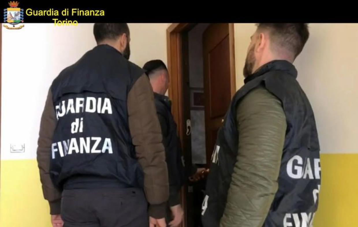 Mazzette al funzionario di Nichelino, chieste condanne per sedici anni