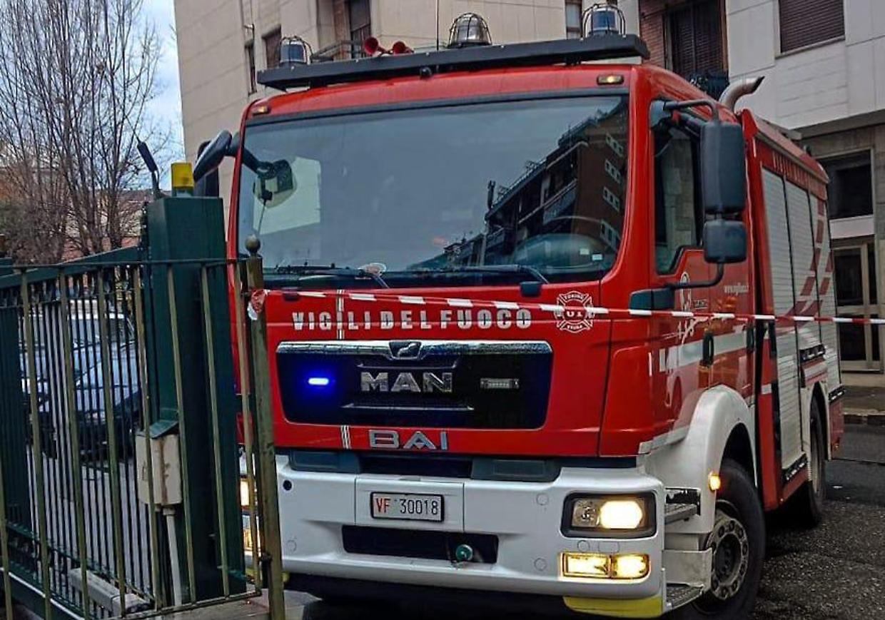Barriera di Milano, fuga di gas in un palazzo, evacuato l'edificio