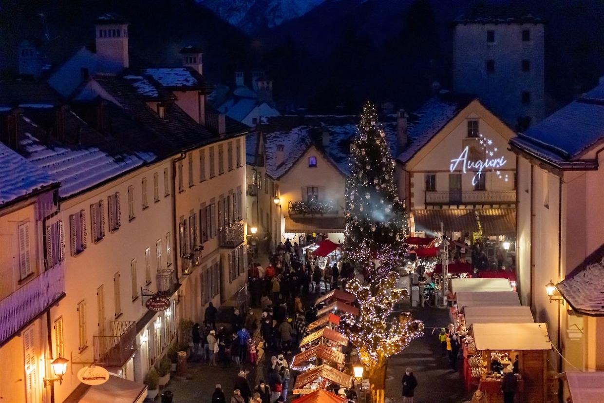 Ponte dell’Immacolata 2025: tutti i mercatini, concerti e spettacoli nel Novarese e Vco