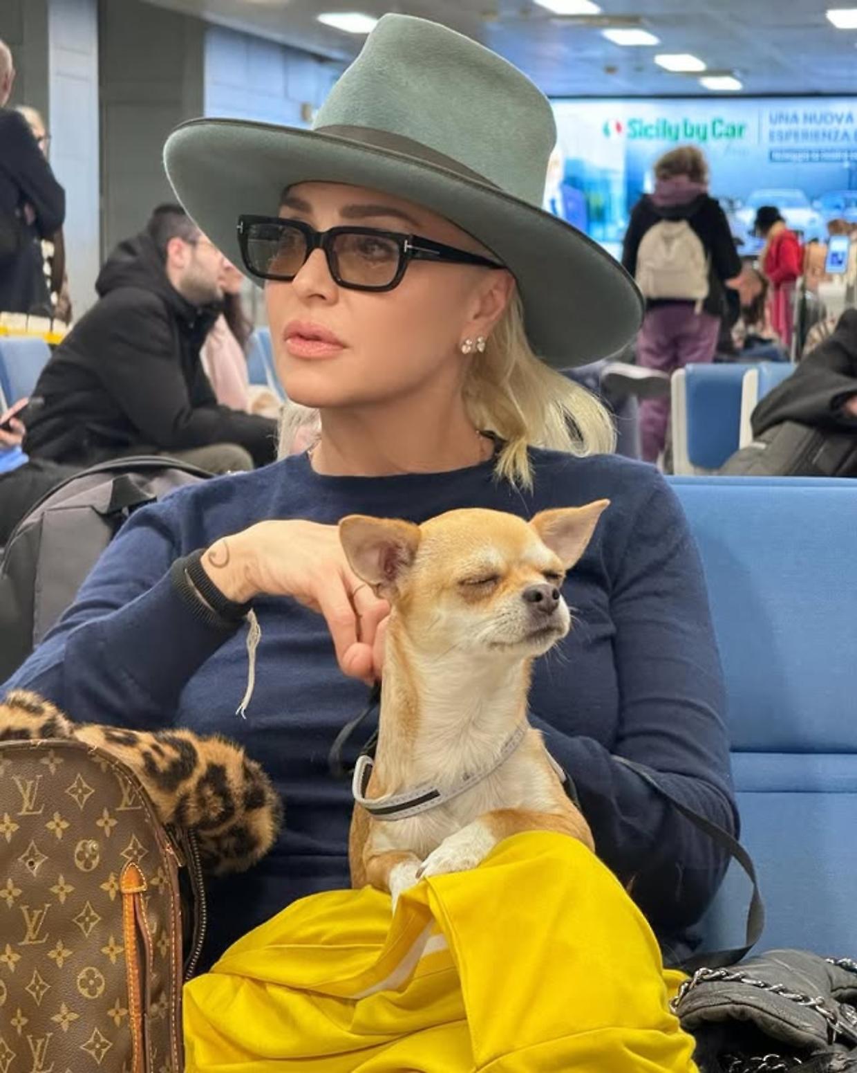 «Non riesco a dormire con nessuno»