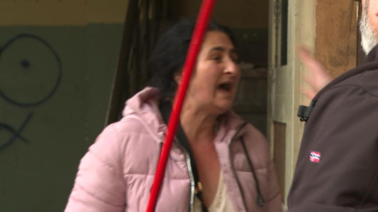 Aggredita un’altra giornalista a Torino «Tu sei morta. Già lo sai, ti uccidiamo»