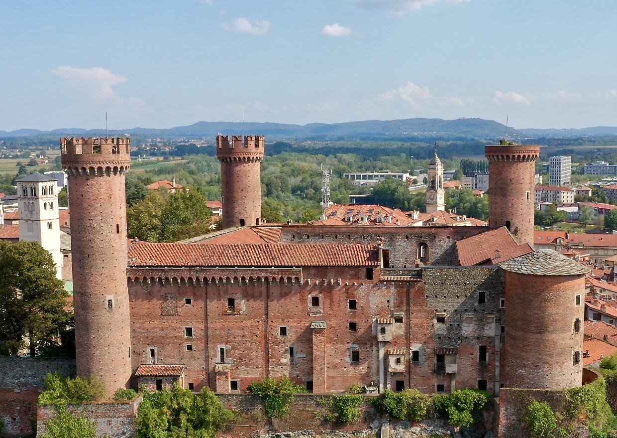 Ivrea apre i suoi tesori per il Carnevale: castello, sito Unesco e visite speciali