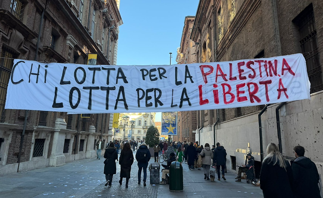 Museo Egizio, blitz antagonista per l'imam. Piantedosi: «Espulsione giusta»