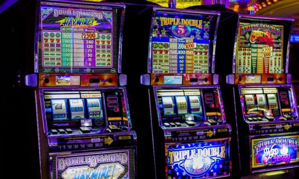 Verbania, bar multato 22mila euro per slot machine illegali