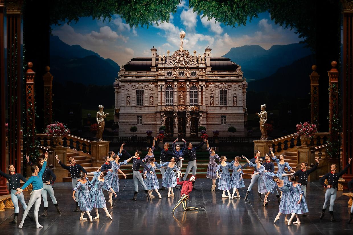 "Il lago dei cigni" in versione fiabesca: il Balletto dell'Opera Nazionale di Riga sbarca al Regio
