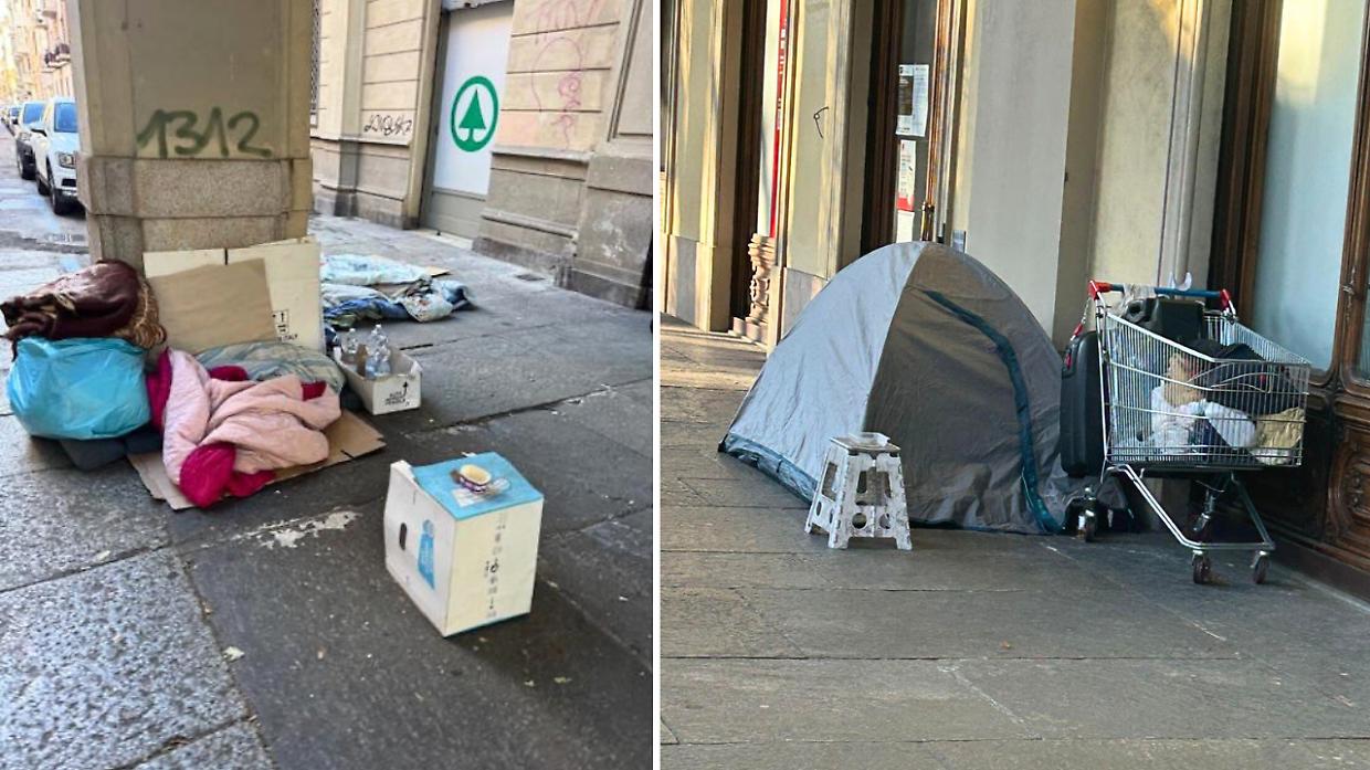 Rifiuti, sacchi a pelo e una tenda: il bivacco dei senzatetto sotto i portici del centro 