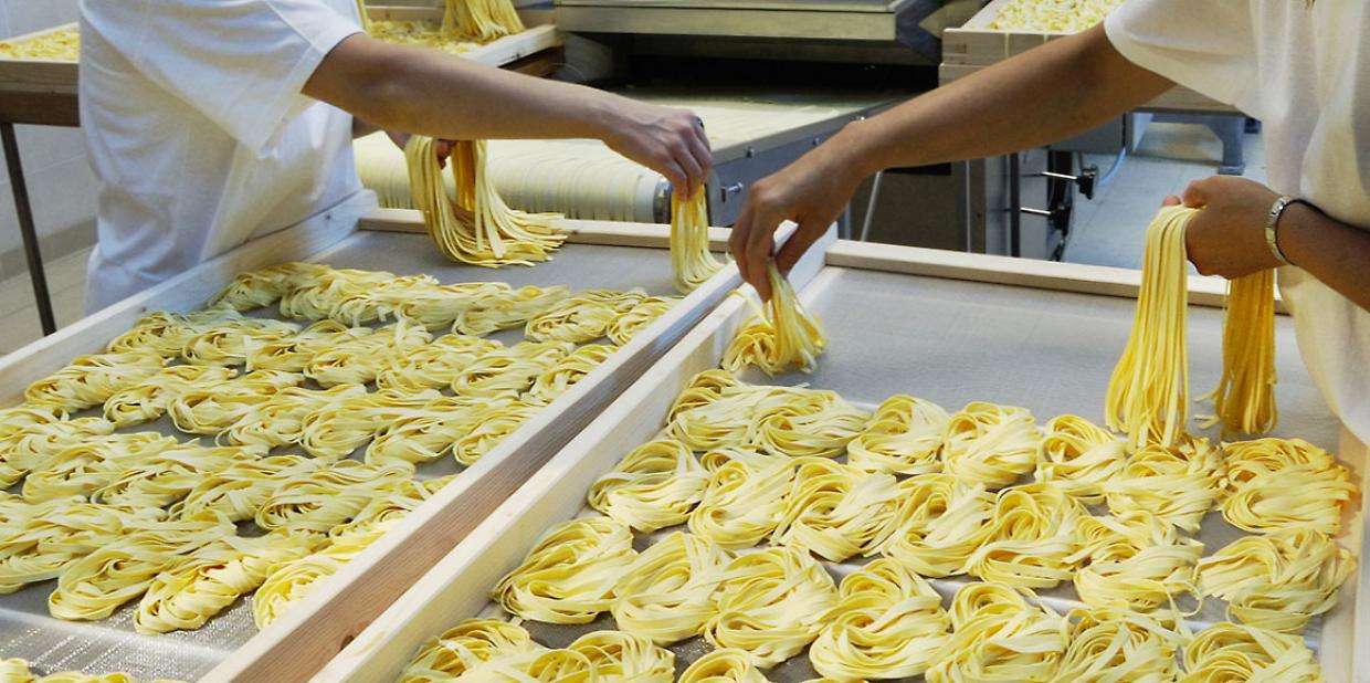L&rsquo;Italia domina l&rsquo;Europa nella pasta: produzione, export e consumo ai massimi livelli