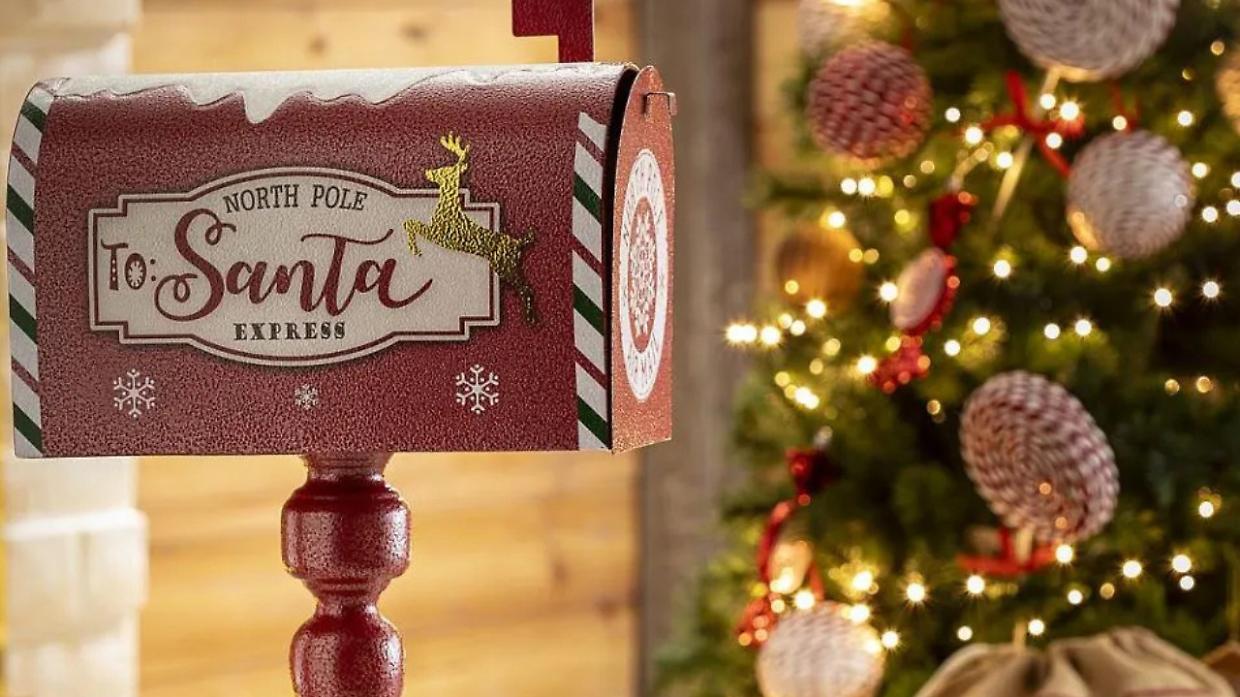 Ozegna accende il Natale: in piazza Umberto I apre il Tunnel Incantato