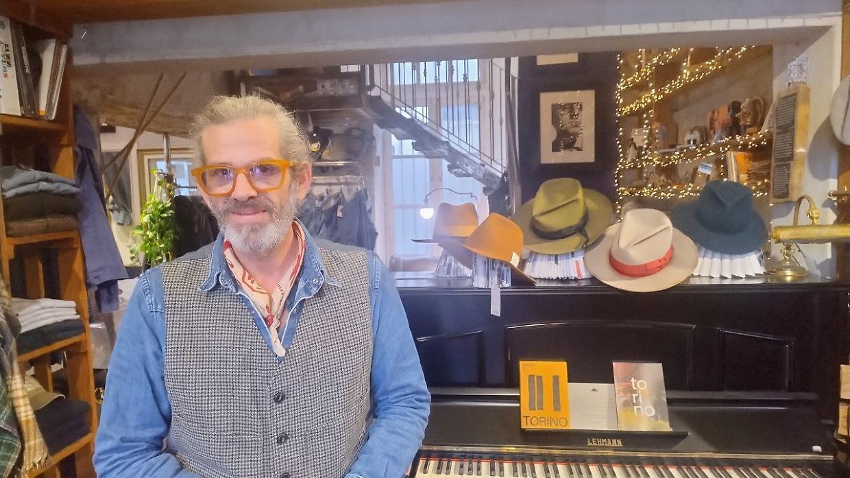 &laquo;I clienti non arrivavano pi&ugrave;&raquo;: i cortei che chiudono le vetrine