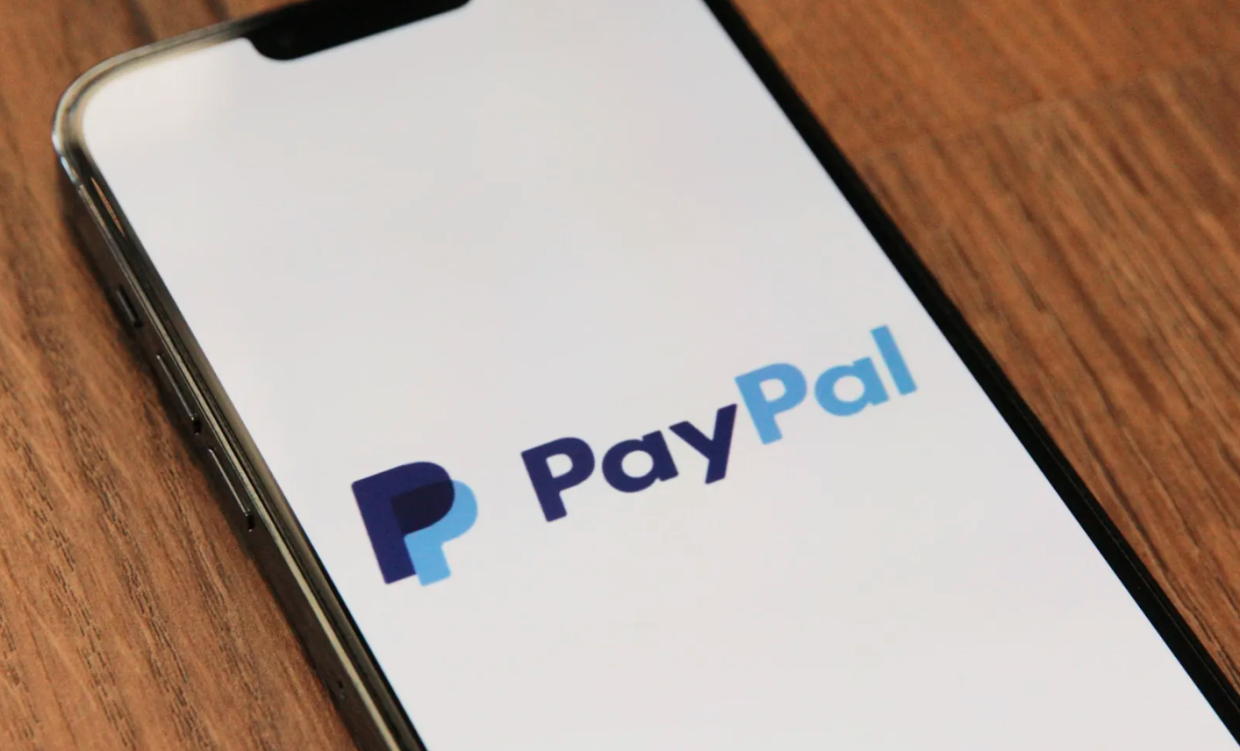 Attenzione agli ordini fantasma su PayPal: una chiamata e il conto pu&ograve; svuotarsi