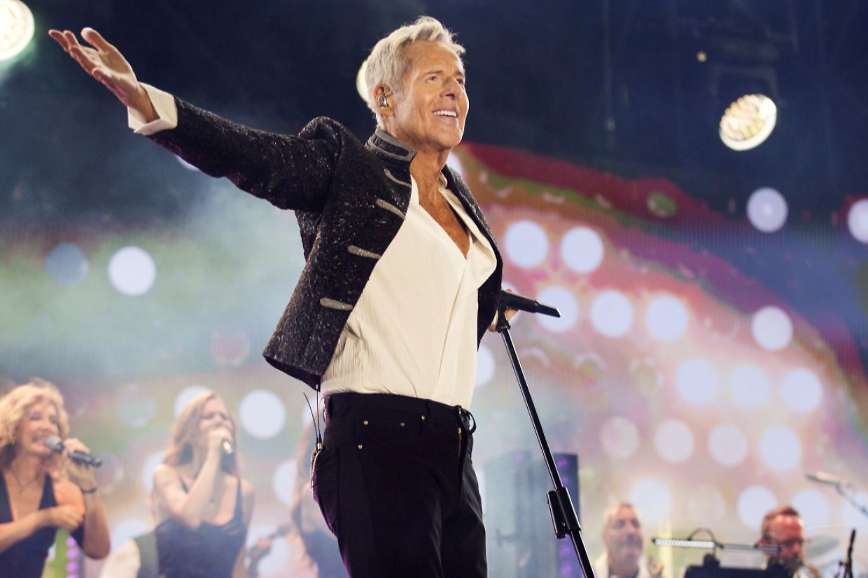 Claudio Baglioni chiuder&agrave; a Torino Il suo "GrandTour": ultima tappa piazza San Carlo