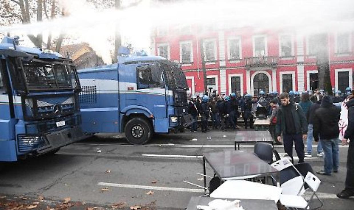 Sgombero di Askatasuna, parte la battaglia legale