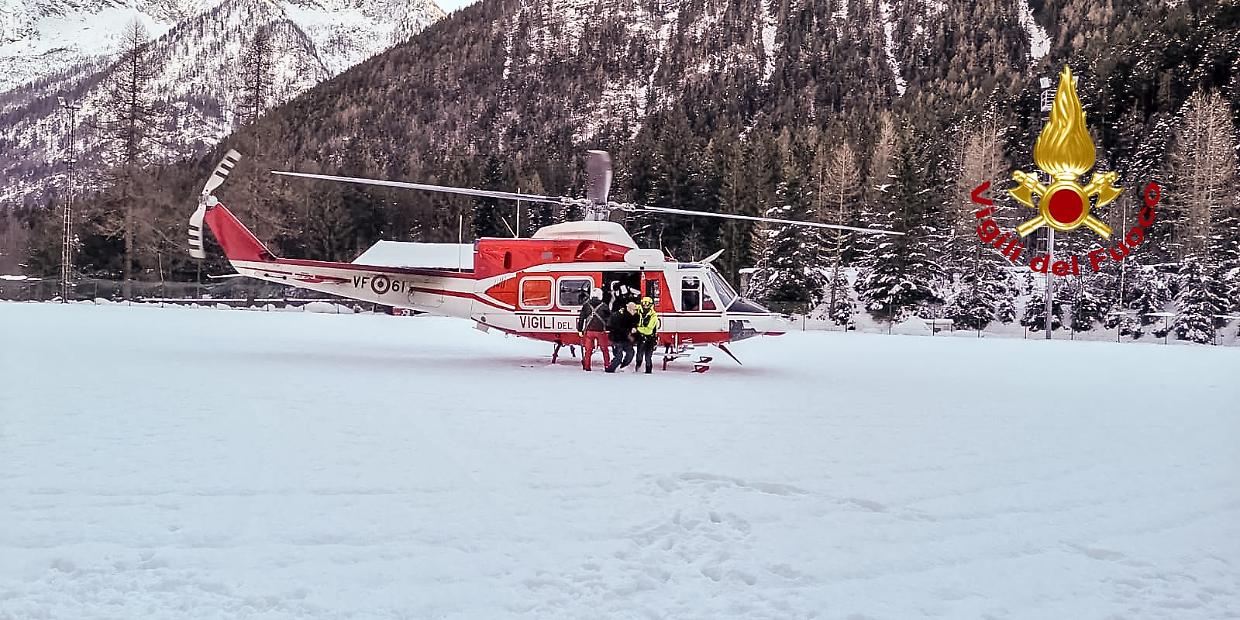 Incidente alla funivia di Macugnaga : due feriti e cento persone bloccate