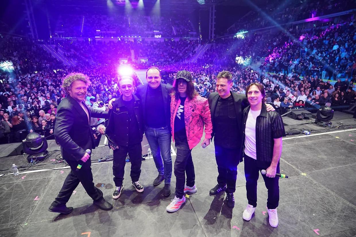 Festa all&rsquo;Inalpi arena per 13mila, La promessa di Lo Russo: &laquo;Nel 2026 la citt&agrave; cambier&agrave;&raquo;