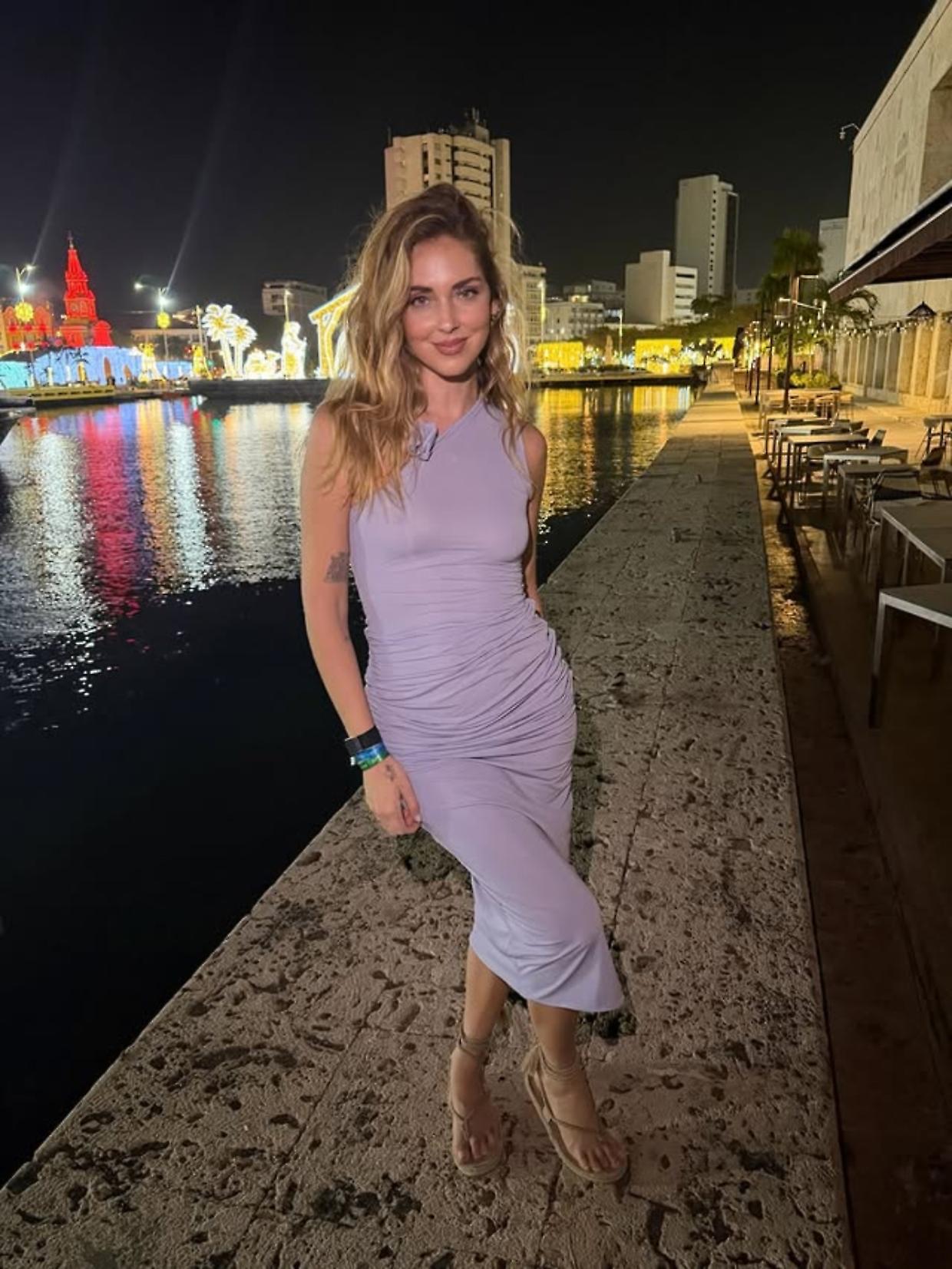 Ferragni vola in ColombiaTronchetti? Sta con la moglie