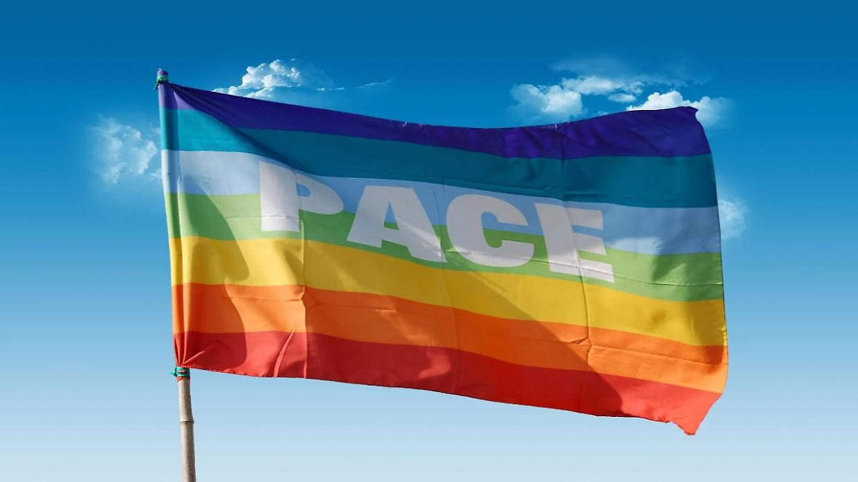 Alba, presidio silenzioso delle Donne in Nero: un'ora per dire no al riarmo