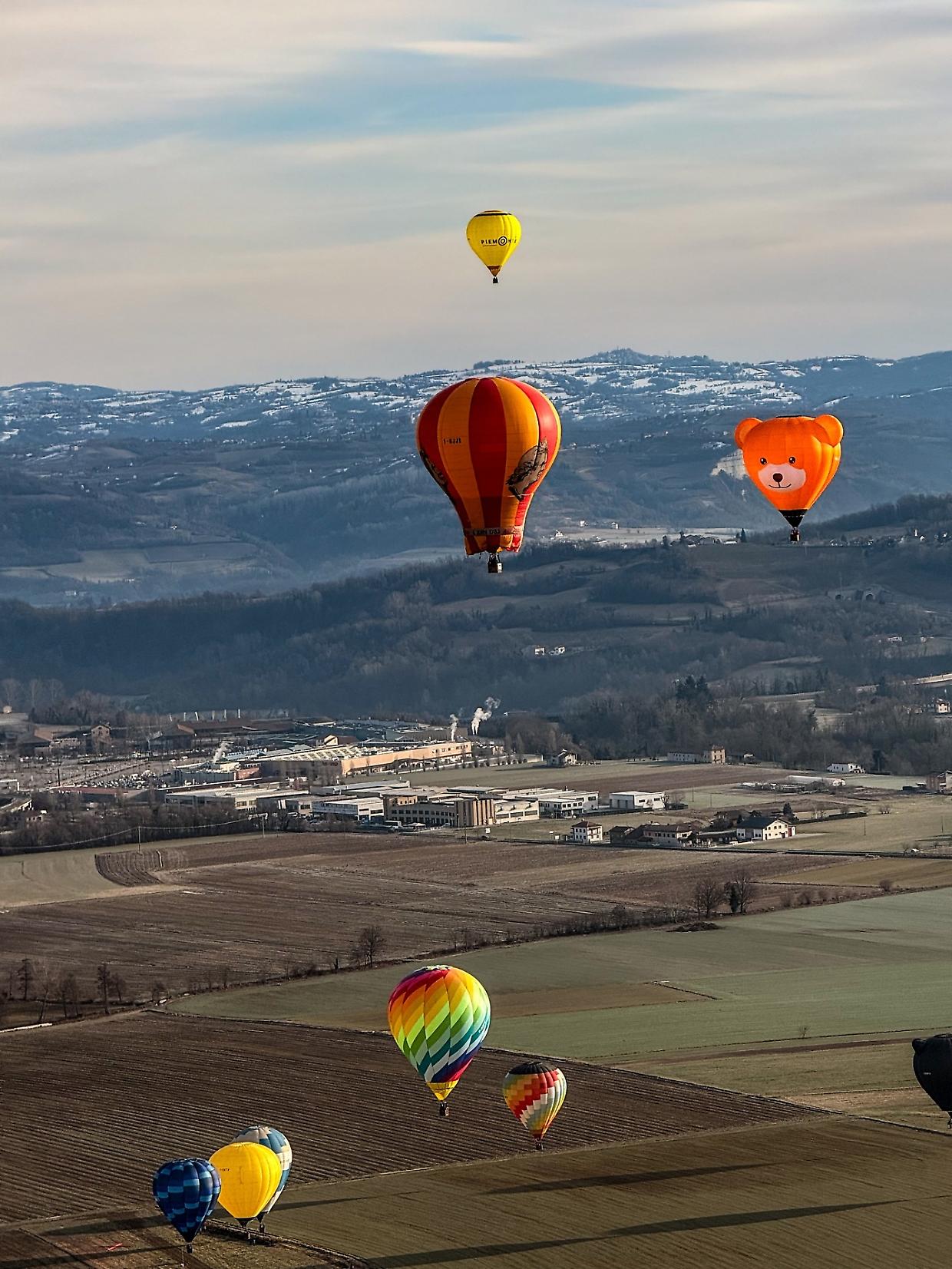 Mongolfiere d&rsquo;Epifania a Mondov&igrave;: tre giorni tra cielo, colori e solidariet&agrave;