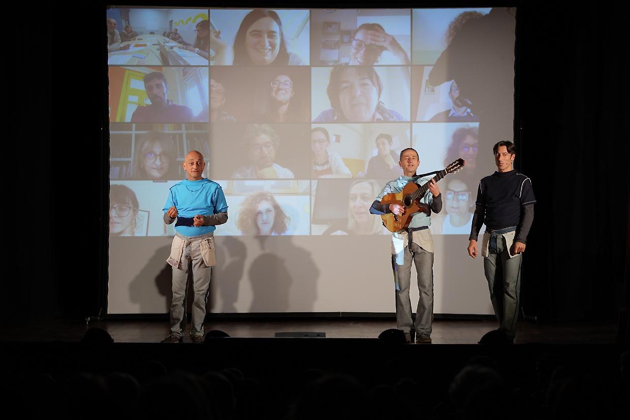 Filosofia a teatro: "Facciamoci delle domande" e i suoi ultimi due appuntamenti a Savigliano e Alba