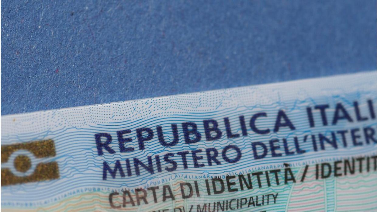 SPID a pagamento, c&rsquo;&egrave; l&rsquo;alternativa gratuita: come usare la Carta d&rsquo;Identit&agrave; Elettronica
