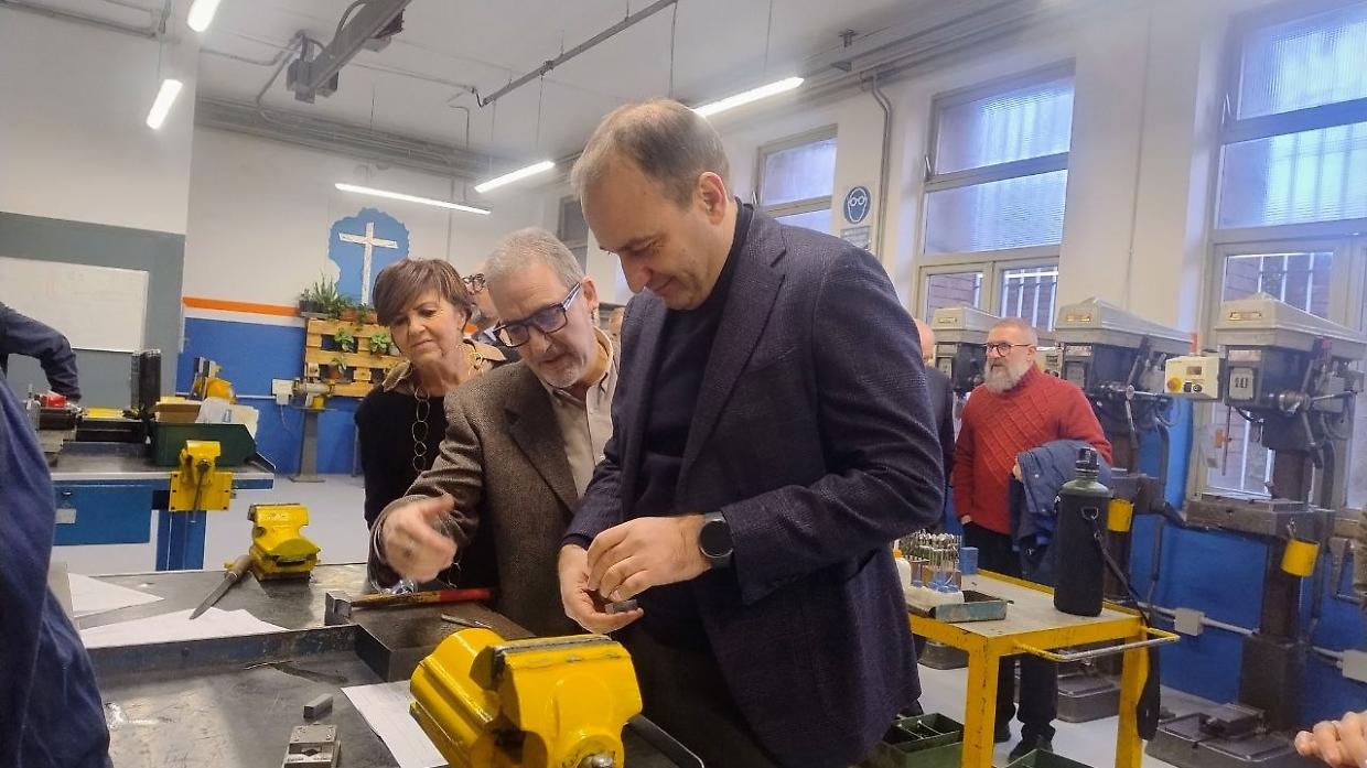 &laquo;Ogni anno formiamo oltre 50 lavoratori sanitari&raquo;: una chance per i disoccupati con corsi oss e odontoiatria