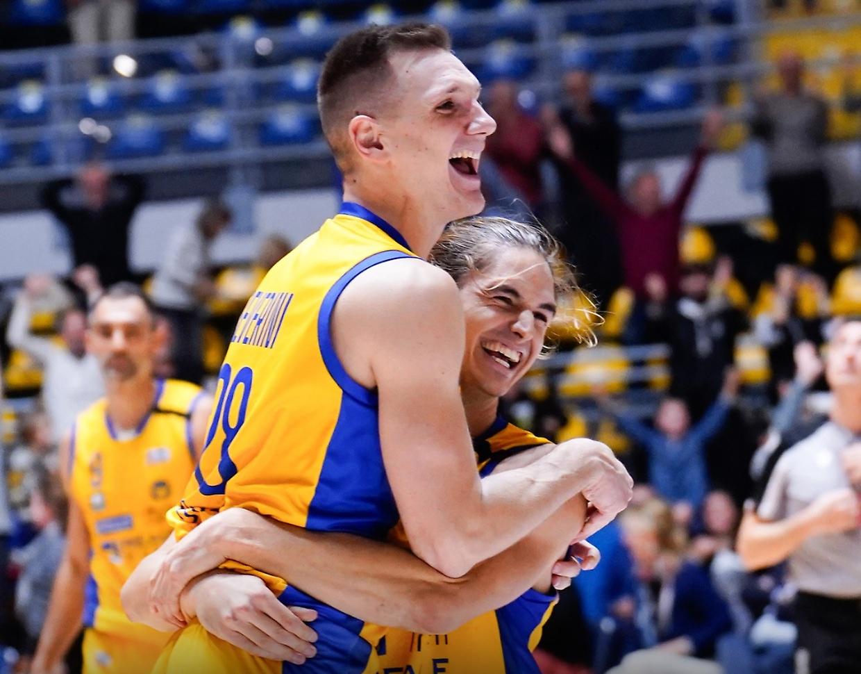 La Reale Mutua vuole rimettersi in marcia sul campo del fanalino di coda Roseto 