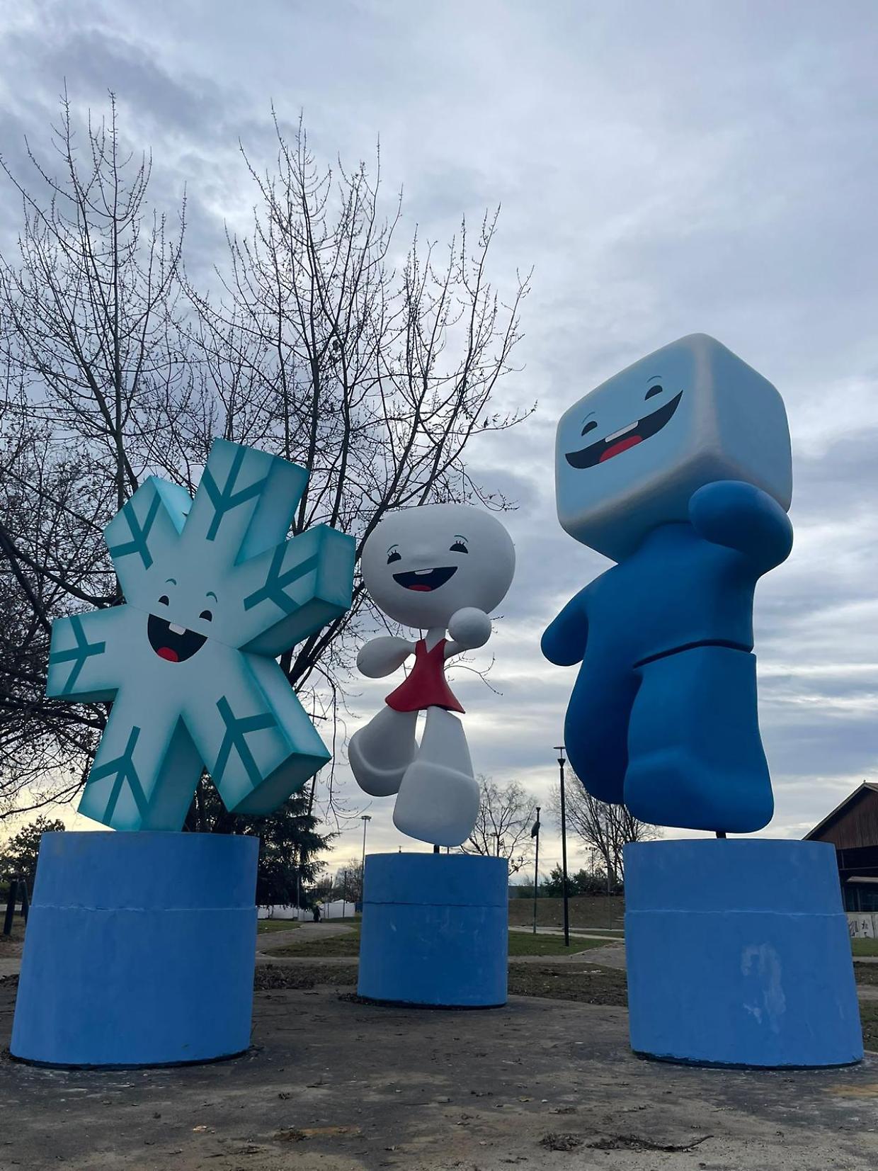 Neve, Gliz e Aster ritornano al Parco Colonnetti: le mascotte di Torino 2006 restaurate per la fiaccola olimpica
