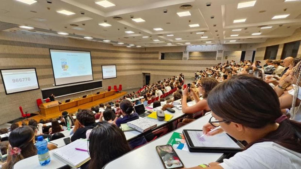 Medicina 2025: caos semestre filtro, 220 studenti &ldquo;dirottati&rdquo; a Tirana