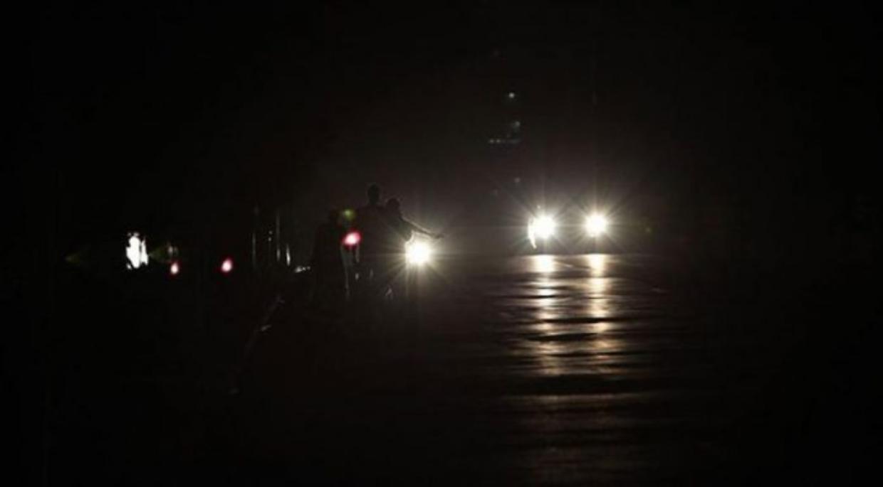 Chieri, centro storico al buio: tre sere senza luci, il Comitato minaccia denunce