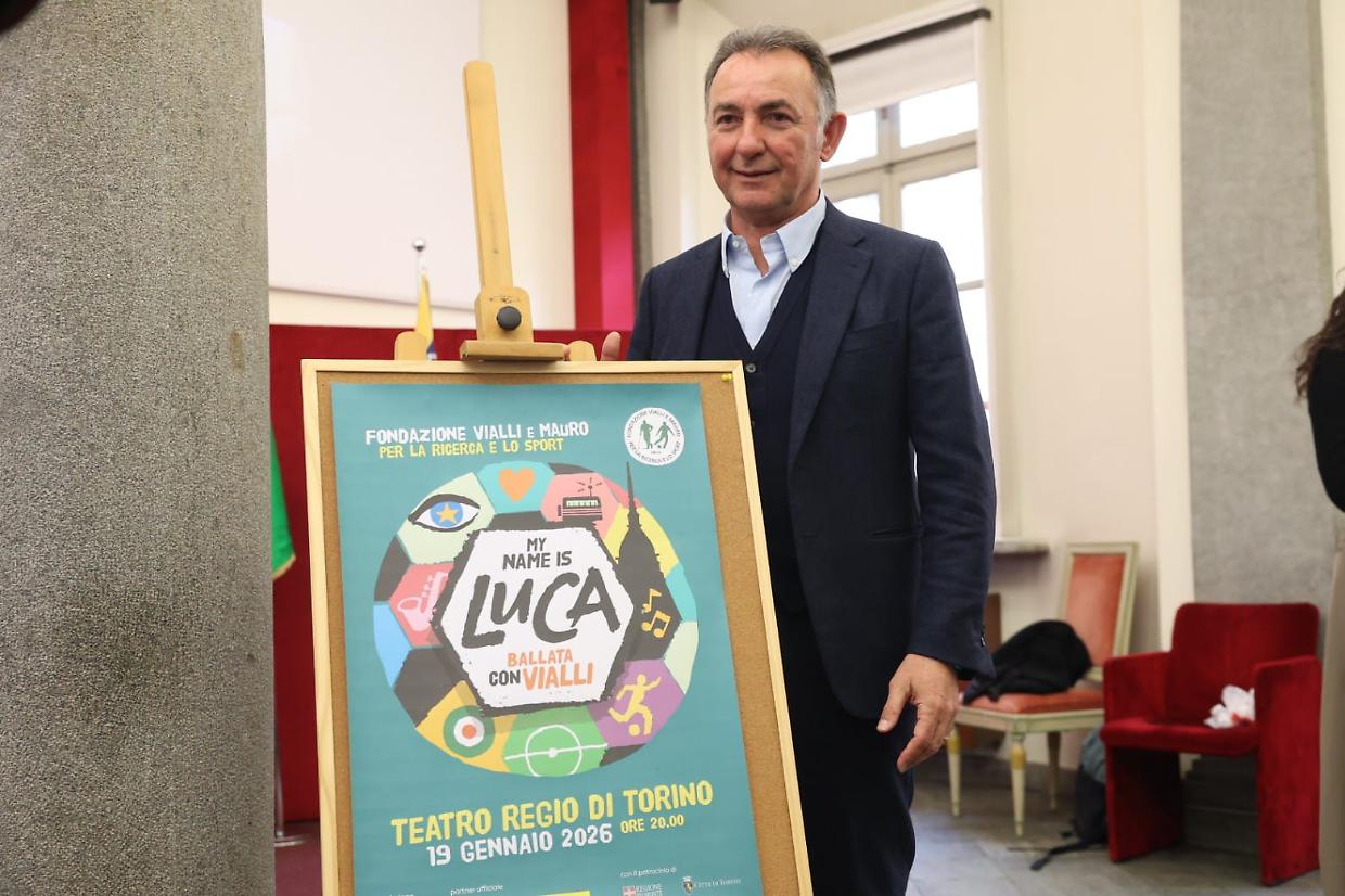 Cantanti, ex calciatori e Vip: al Teatro Regio una serata per ricordare Gianluca Vialli