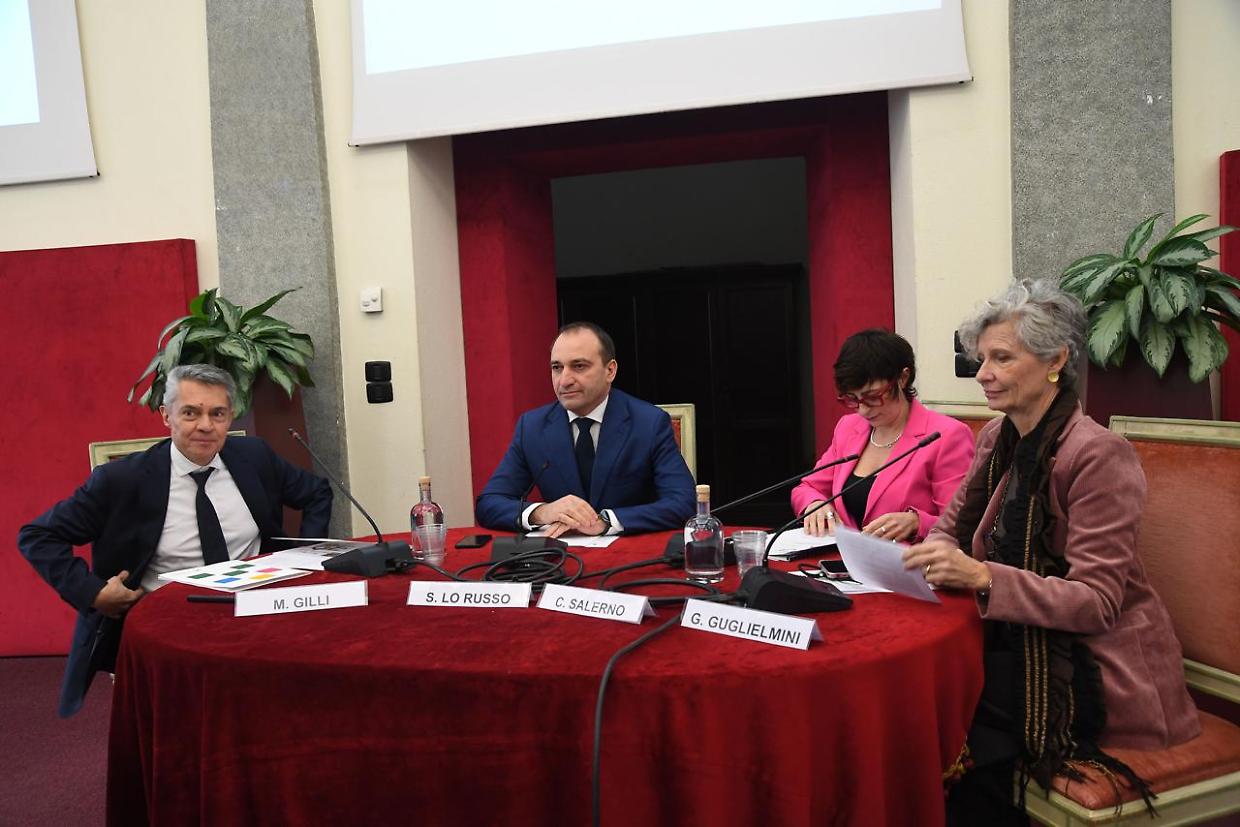 Torino mette al centro i giovani: 126 milioni per educazione, tirocini e contrasto alla dispersione