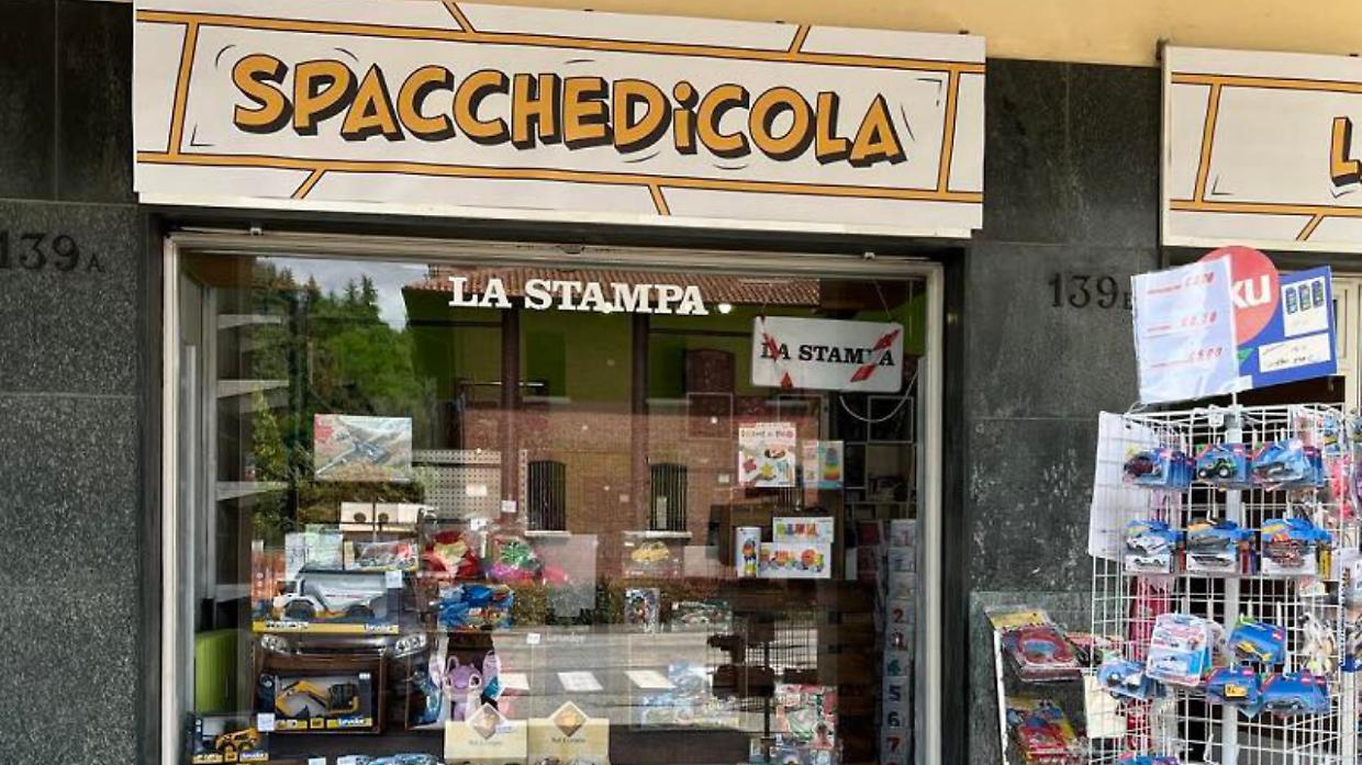 Furto da Spacchedicola ad Avigliana: ladro di carte Pok&eacute;mon in fuga, inseguimento lungo corso Laghi