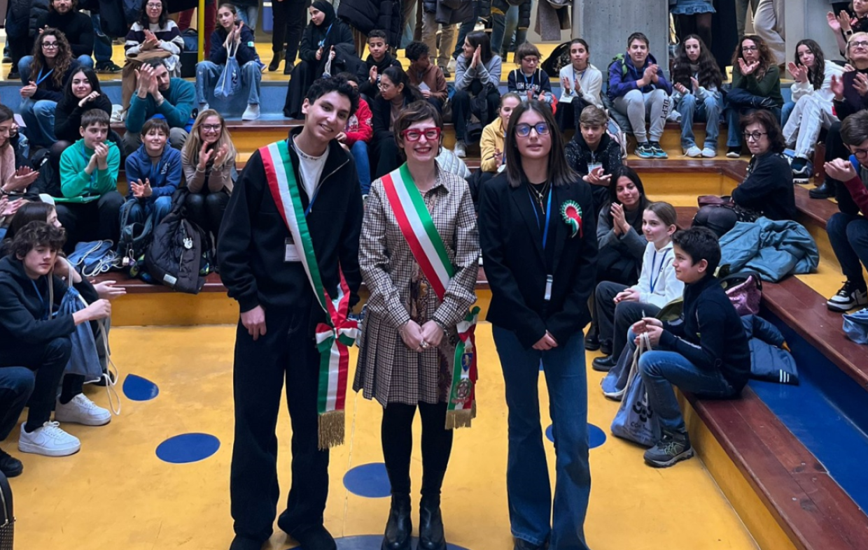 Il "baby sindaco" di Torino: ha 13 anni e vorrebbe &laquo;una citt&agrave; pi&ugrave; rispettosa&raquo;