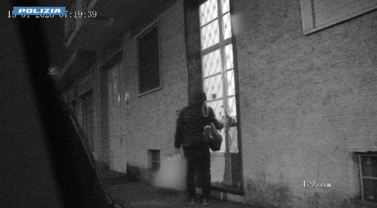 La Squadra Mobile arresta il boss Moscatiello: latitante da Natale