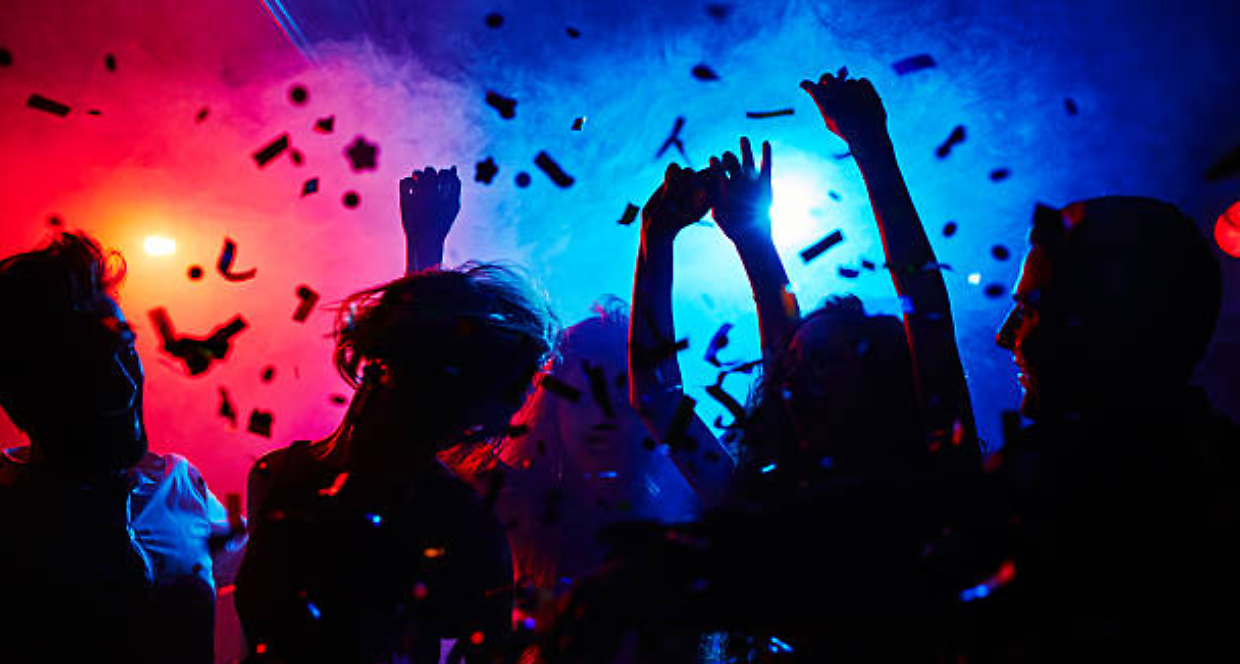 Carnevale di Ivrea, pi&ugrave; controlli: l&rsquo;&laquo;effetto Crans Montana&raquo; porta rigore anche nelle feste e nei locali