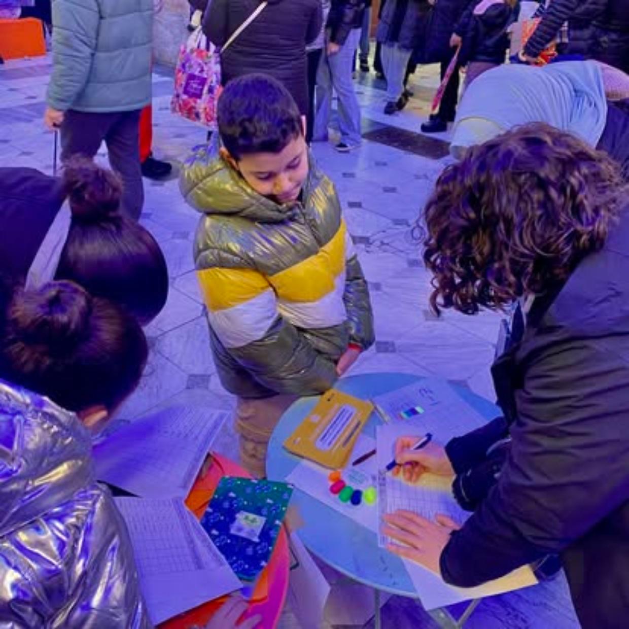 Torino, volontari accompagnano famiglie in difficolt&agrave; a eventi culturali e sportivi