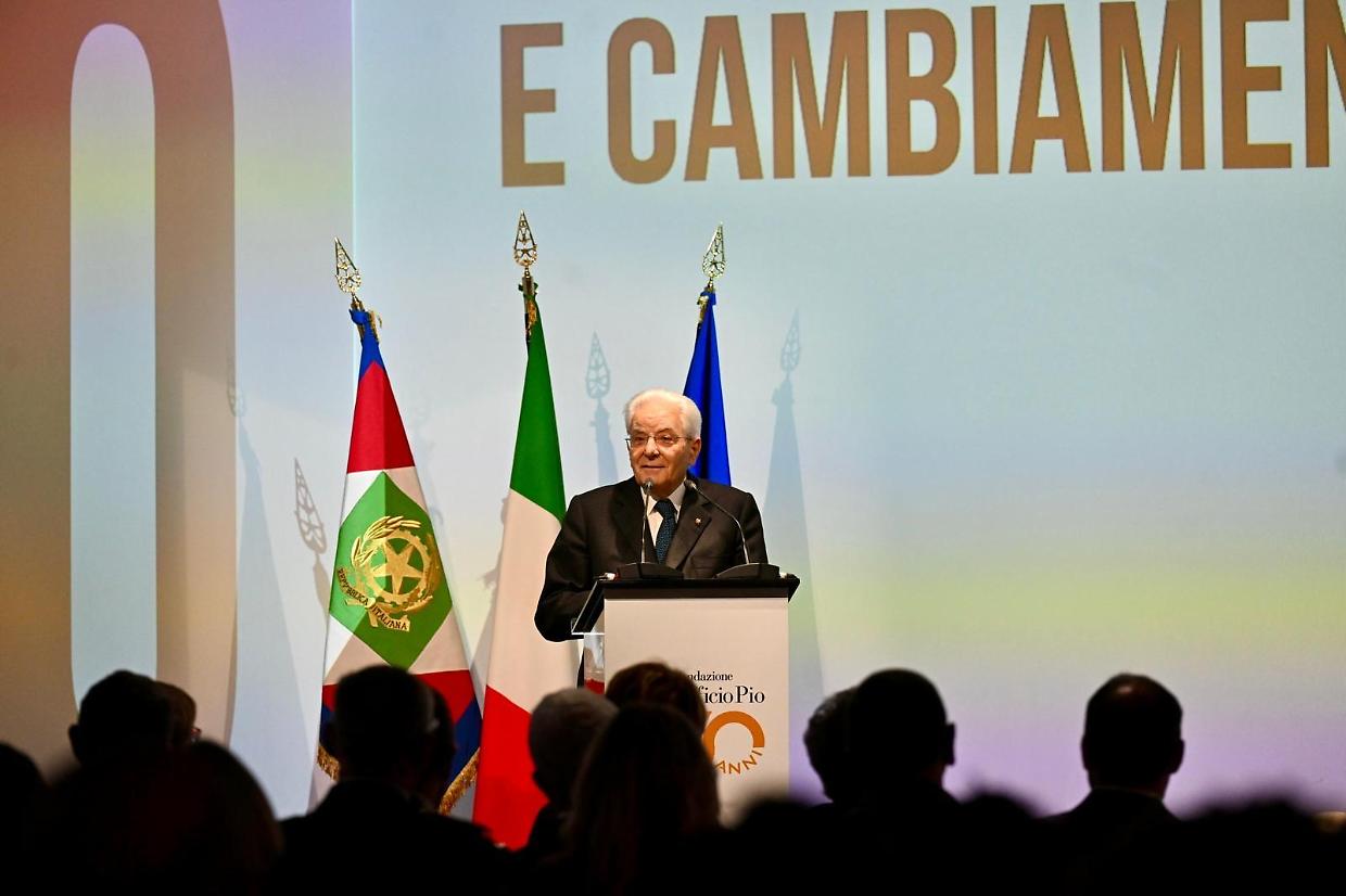 Il "fuoriprogramma" di Mattarella a Torino