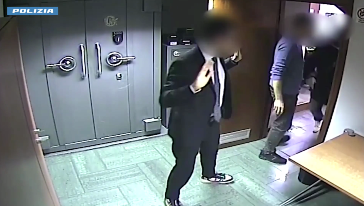 Rapina da 20mila euro a Torino, arrestati i malviventi